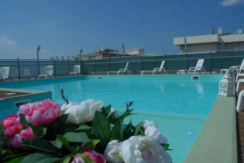 Residence Hotel Club House Cattolica Eksteriør bilde